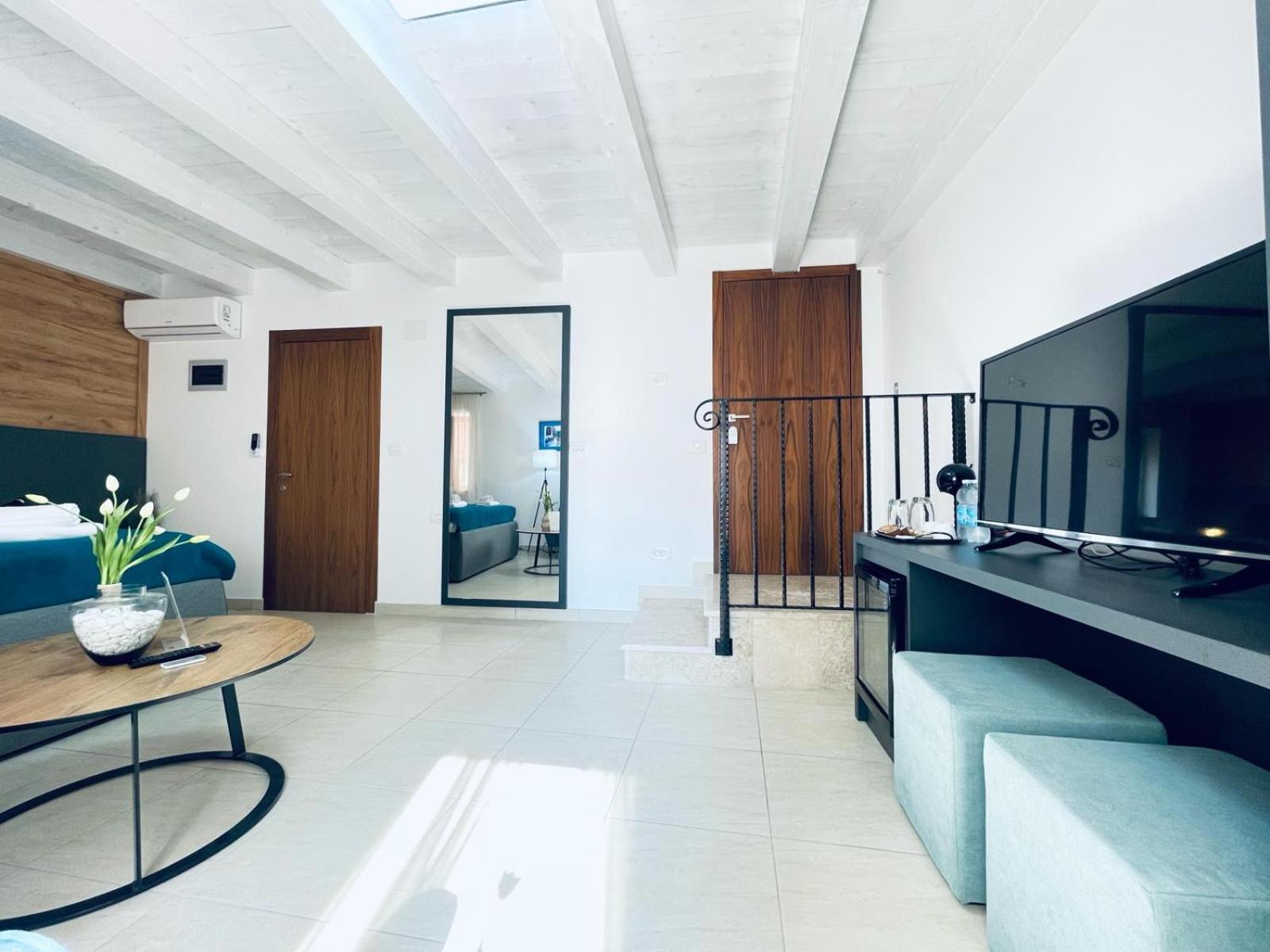 Fazana City Rooms With Free Parking Eksteriør bilde